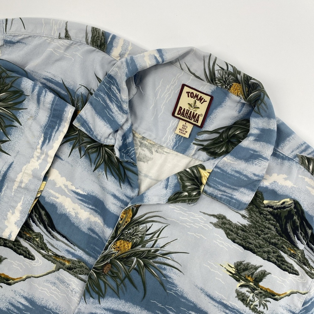 Tommy Bahama‎ Hawaiian Camp Shirt Mens Large Blue Silk Island All Over Print Y2K